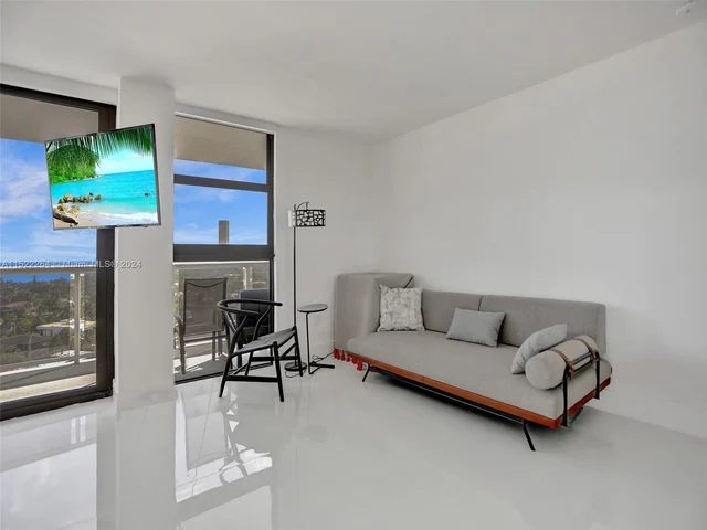 20515 E Country Club Dr # 1744, Aventura FL 33180