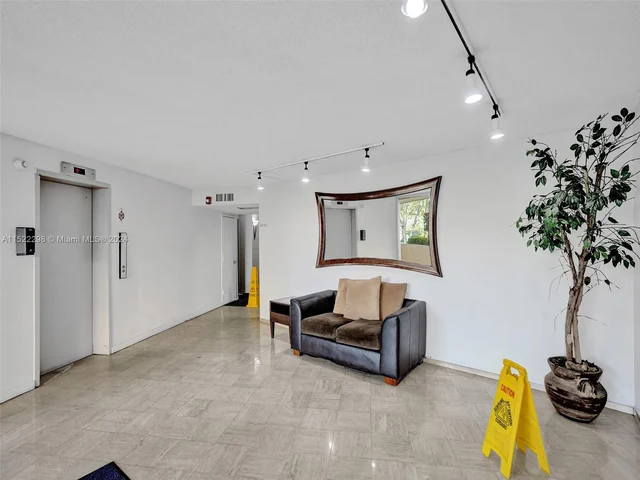 7001 Environ Blvd # 403, Lauderhill FL 33319