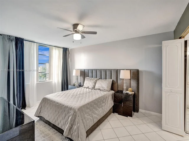 7001 Environ Blvd # 403, Lauderhill FL 33319