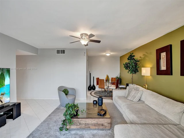 7001 Environ Blvd # 403, Lauderhill FL 33319