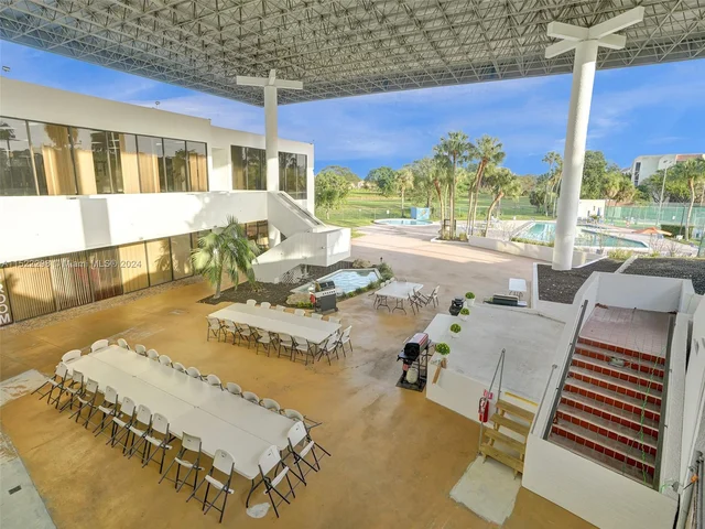 7001 Environ Blvd # 403, Lauderhill FL 33319