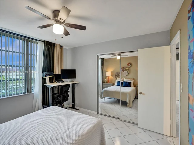 7001 Environ Blvd # 403, Lauderhill FL 33319