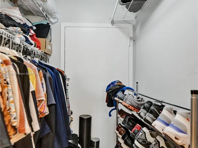 7001 Environ Blvd # 403, Lauderhill FL 33319