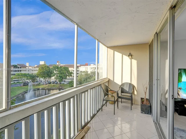 7001 Environ Blvd # 403, Lauderhill FL 33319