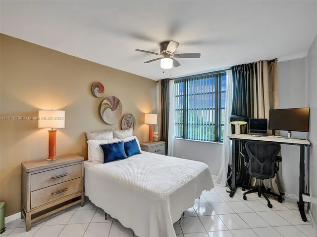 7001 Environ Blvd # 403, Lauderhill FL 33319