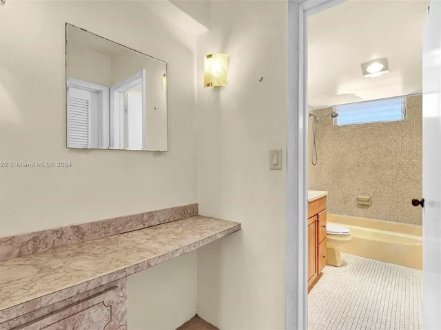 2903 Point East Dr # K207, Aventura FL 33160