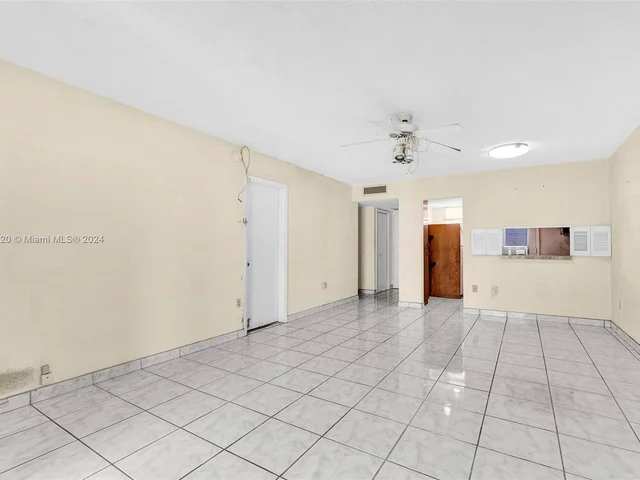 2903 Point East Dr # K207, Aventura FL 33160