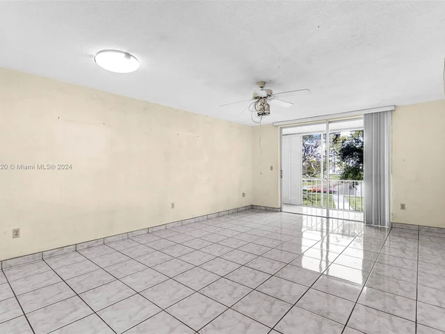 2903 Point East Dr # K207, Aventura FL 33160