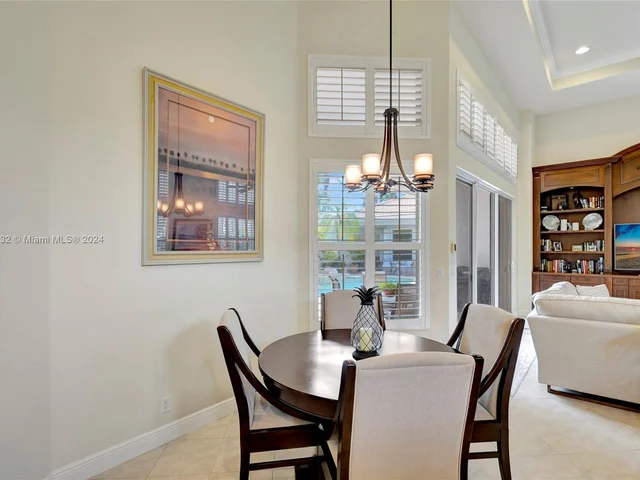 242 Montant Dr, Palm Beach Gardens FL 33410