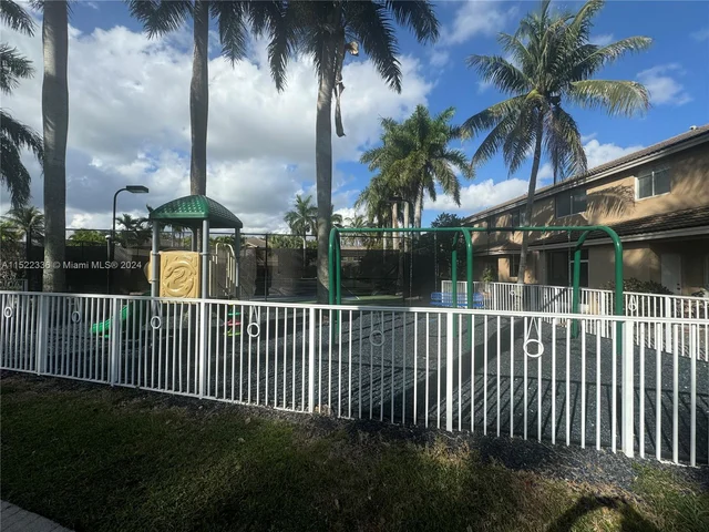 5773 NW 116th Ave # 105, Doral FL 33178