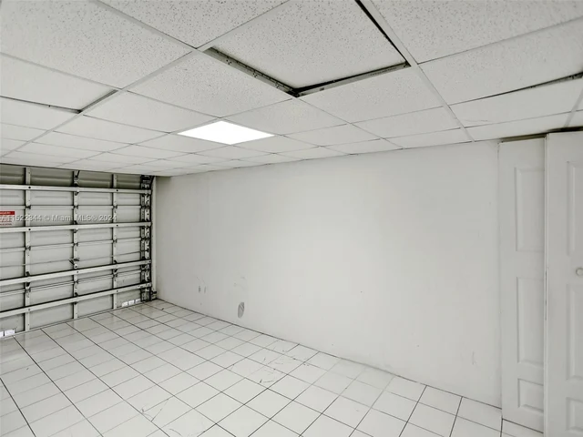 2871 NE 185th St # 203, Aventura FL 33180