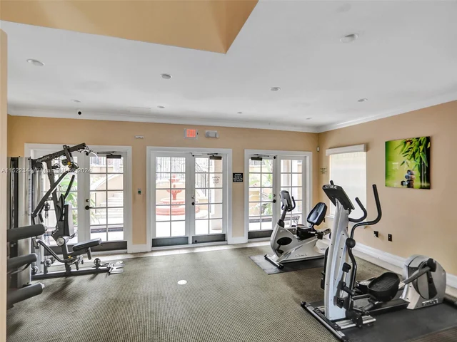 2871 NE 185th St # 203, Aventura FL 33180