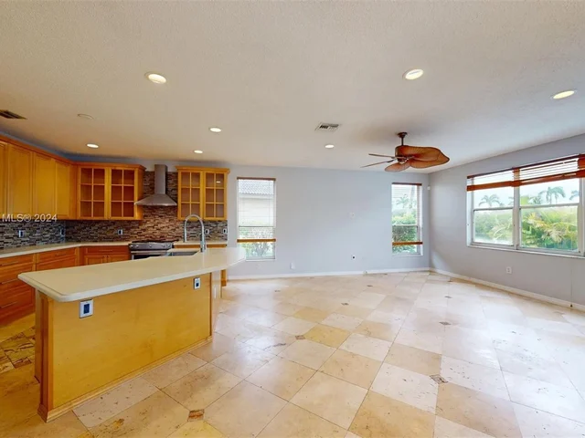 17301 SW 33rd St, Miramar FL 33029