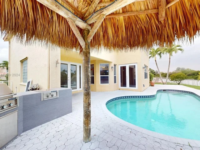 17301 SW 33rd St, Miramar FL 33029