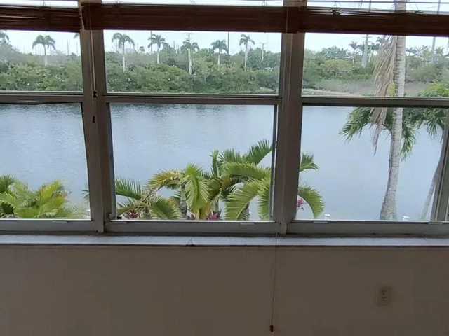 17301 SW 33rd St, Miramar FL 33029