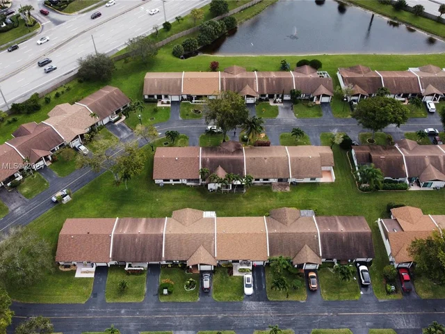 15892 Forsythia Cir, Delray Beach FL 33484