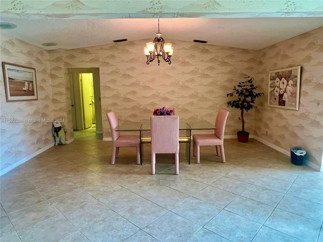 15892 Forsythia Cir, Delray Beach FL 33484