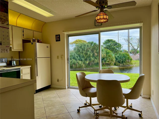 15892 Forsythia Cir, Delray Beach FL 33484