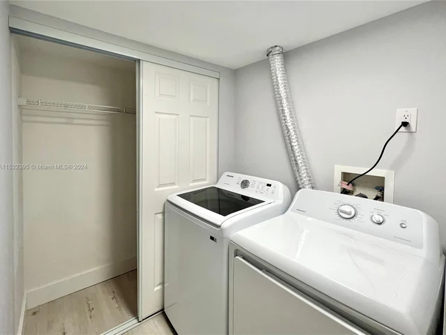 7380 N Devon Dr # 307, Tamarac FL 33321