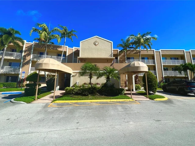 7380 N Devon Dr # 307, Tamarac FL 33321