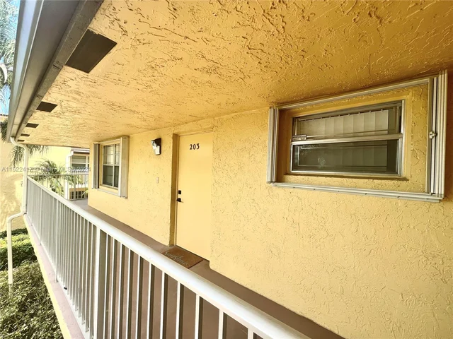 8725 Azalea Ct # 203, Tamarac FL 33321