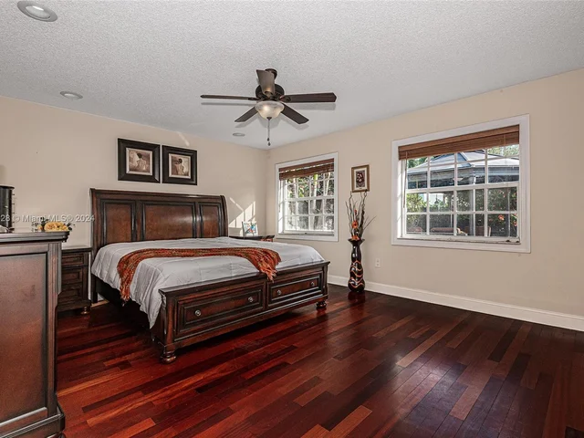 7910 NW 169th Ter, Miami Lakes FL 33016