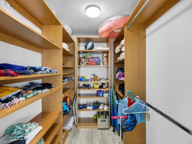 400 Alton Road # 2003, Miami Beach FL 33139