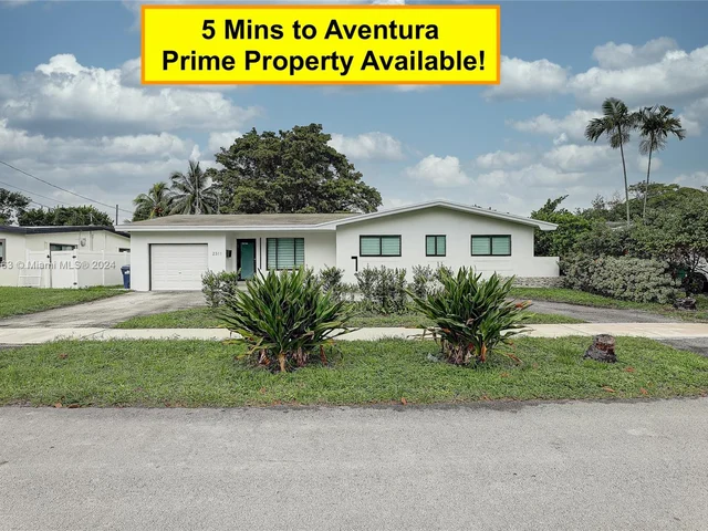 2311 NE 193rd St, Miami FL 33180