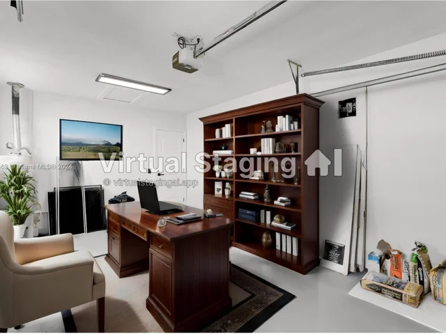 2311 NE 193rd St, Miami FL 33180