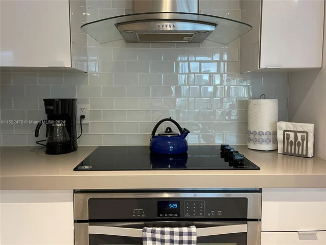 1600 NE 1st Ave # 1808, Miami FL 33132