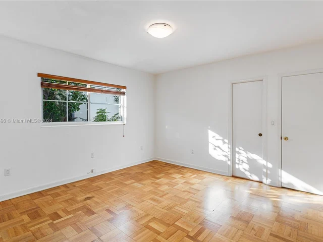 550 N Vittorio Ave, Coral Gables FL 33146