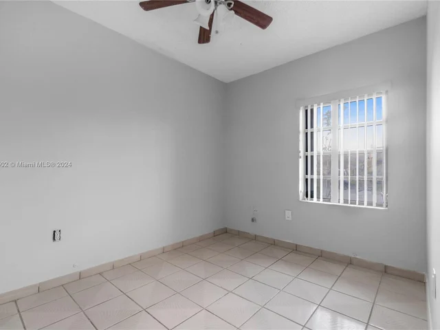 14046 SW 55th St, Miami FL 33175