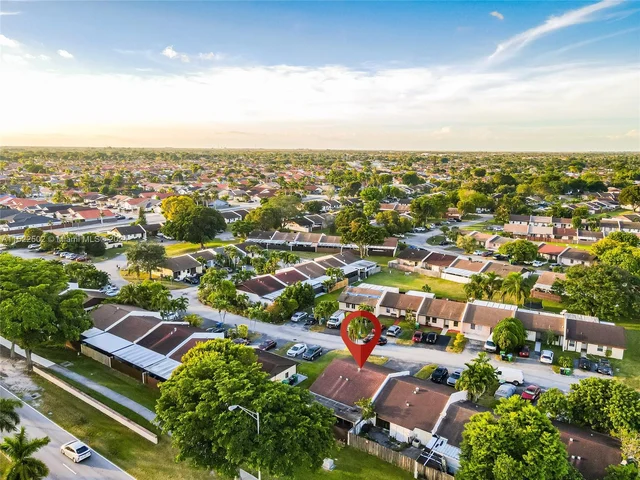 14046 SW 55th St, Miami FL 33175