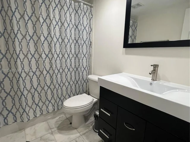 6707 N Kendall Dr # 103, Pinecrest FL 33156