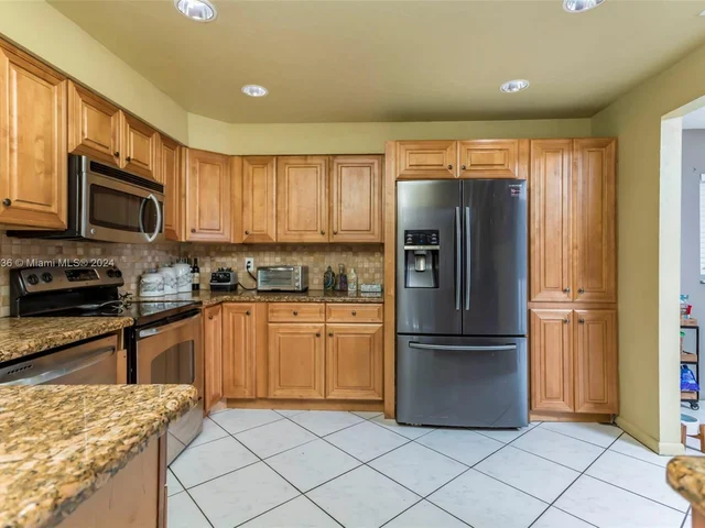 7956 NW 1st Ct, Margate FL 33063