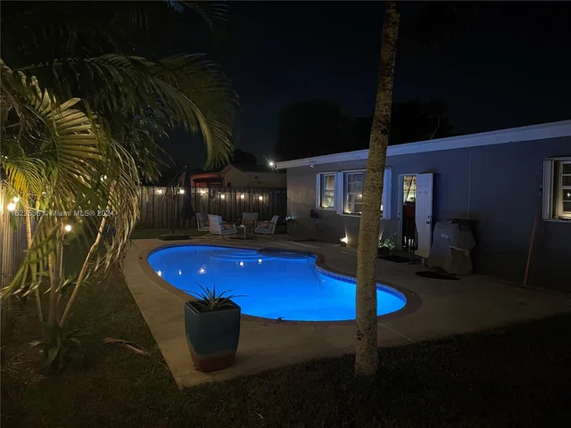 7956 NW 1st Ct, Margate FL 33063