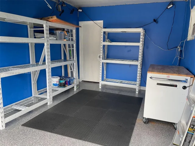 7956 NW 1st Ct, Margate FL 33063