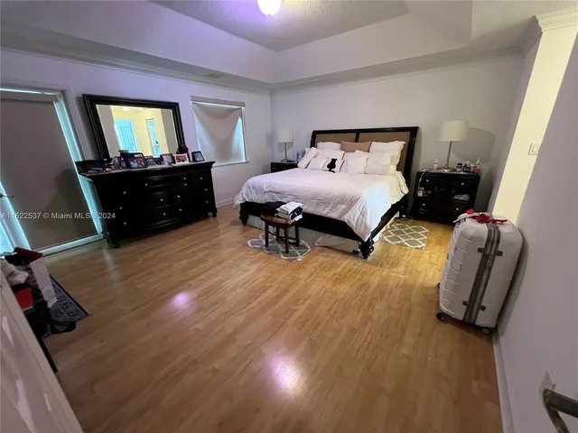 6498 NW 113th Pl, Doral FL 33178