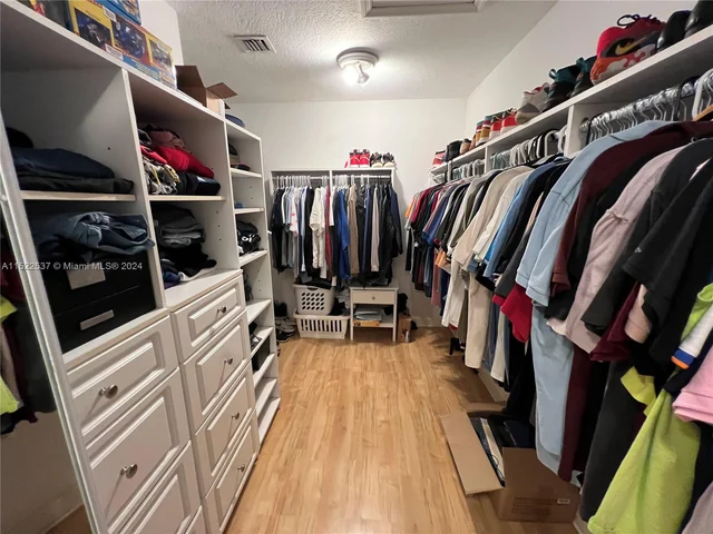 6498 NW 113th Pl, Doral FL 33178