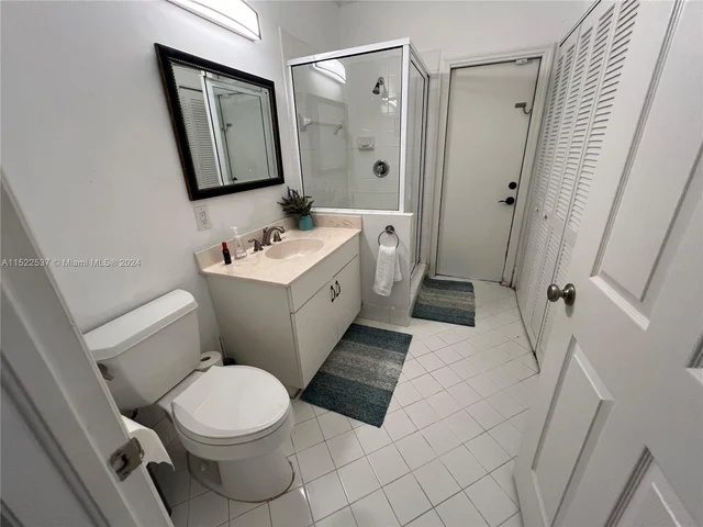 6498 NW 113th Pl, Doral FL 33178