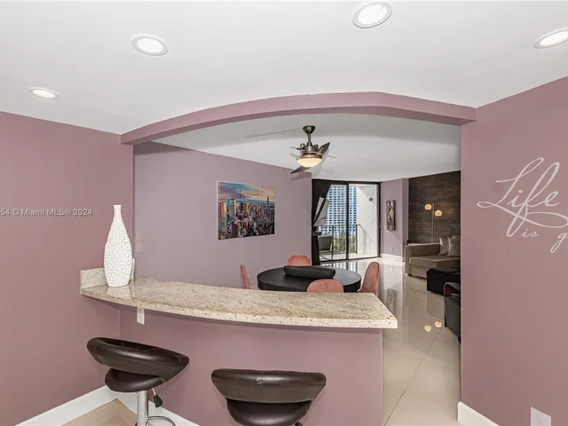 400 Leslie Dr # 1011, Hallandale Beach FL 33009