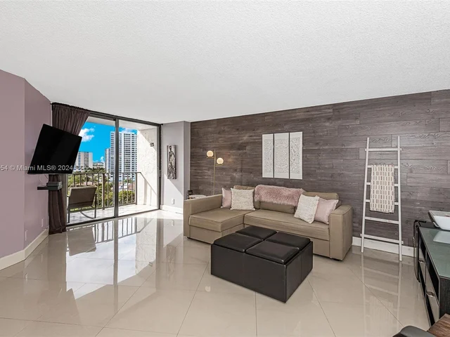 400 Leslie Dr # 1011, Hallandale Beach FL 33009