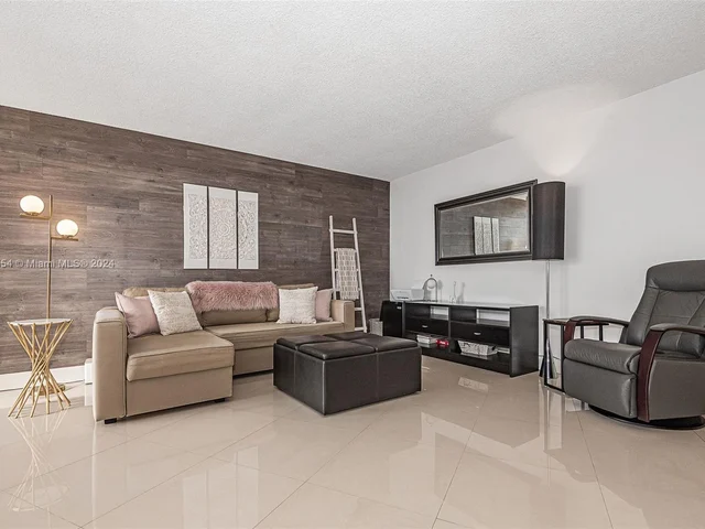 400 Leslie Dr # 1011, Hallandale Beach FL 33009