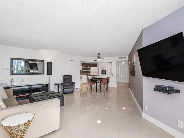 400 Leslie Dr # 1011, Hallandale Beach FL 33009