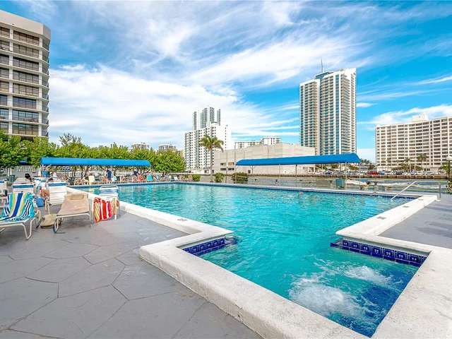 400 Leslie Dr # 1011, Hallandale Beach FL 33009