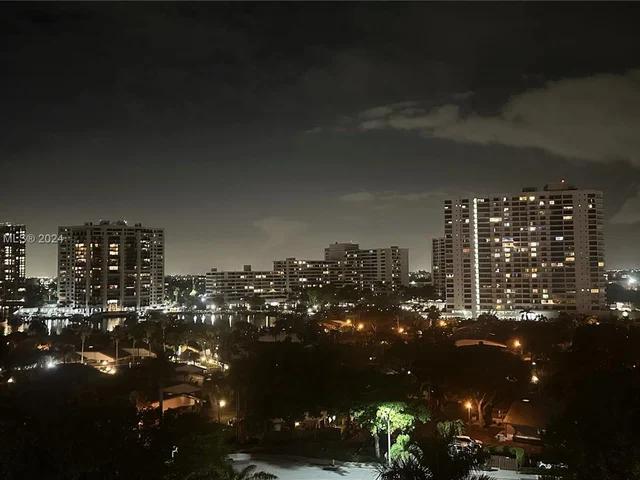 400 Leslie Dr # 1011, Hallandale Beach FL 33009