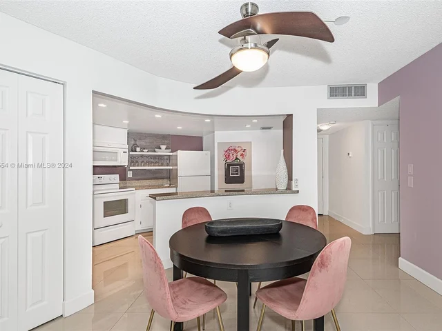 400 Leslie Dr # 1011, Hallandale Beach FL 33009