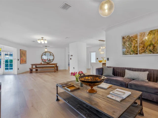 535 NE 50th Ter, Miami FL 33137