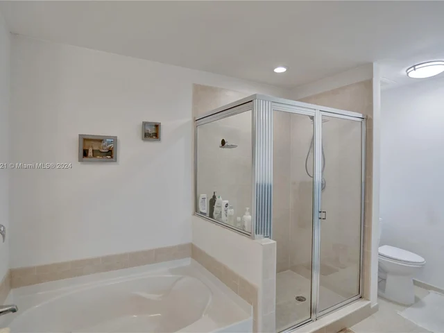 3340 NE 190th St # 603, Aventura FL 33180