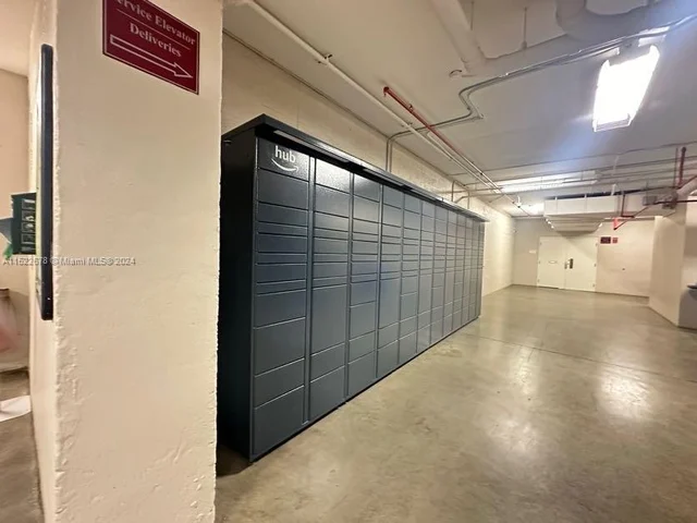 848 Brickell Key Dr # 1003, Miami FL 33131